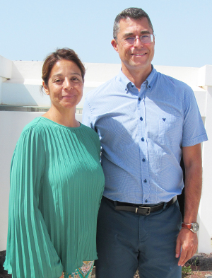 Rubén Montesdeoca y Briseida Bautista, copropietario y directora del Hotel Taimar en Costa Calma